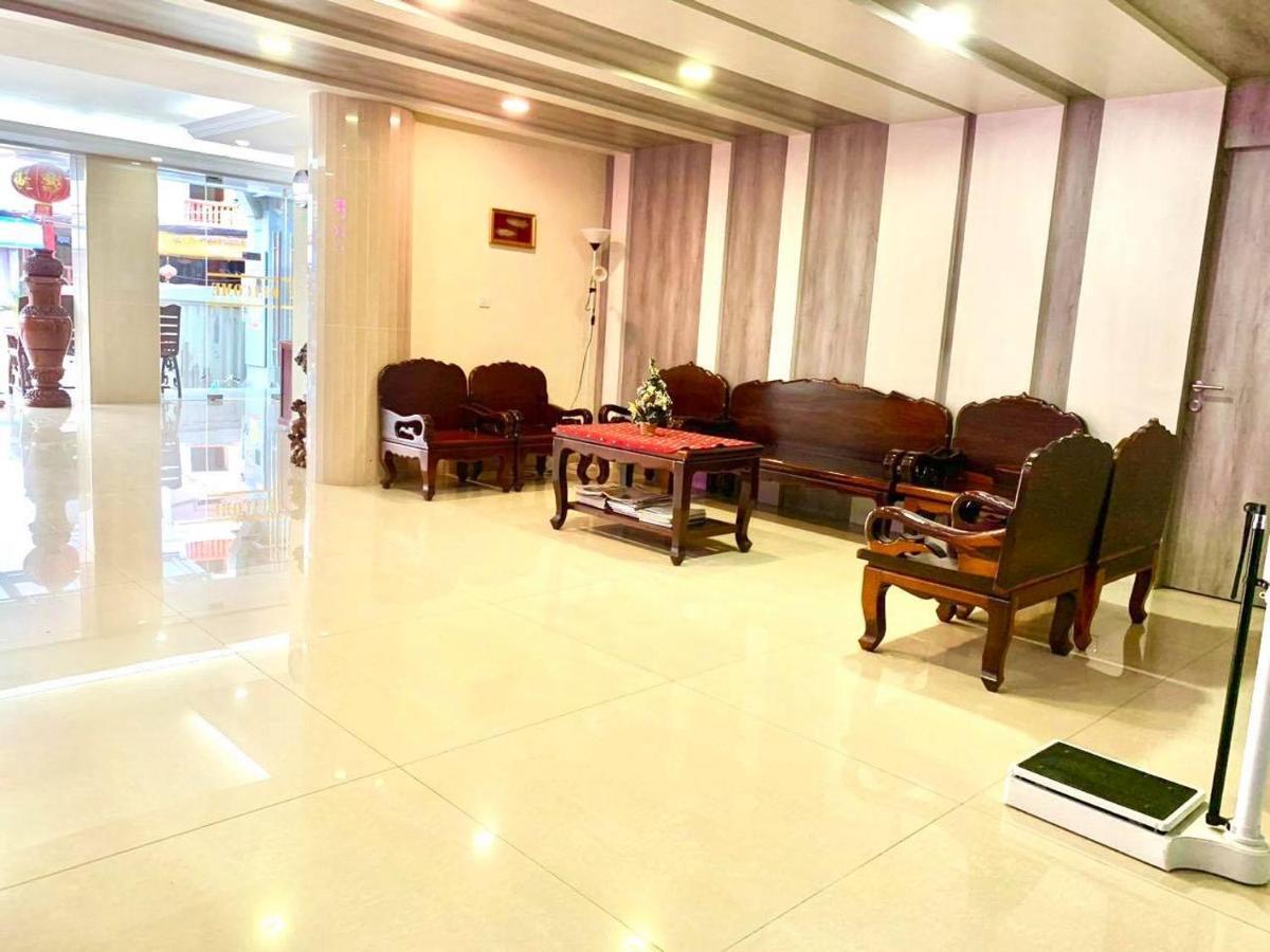 Centrana Hotel Пном Пен Екстериор снимка