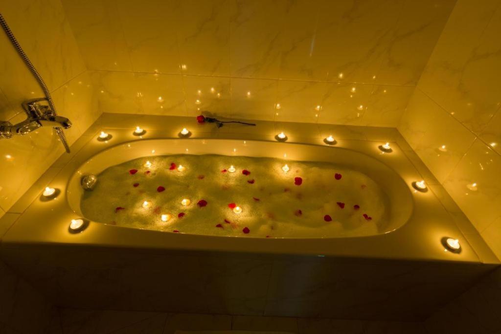 Centrana Hotel Пном Пен Екстериор снимка