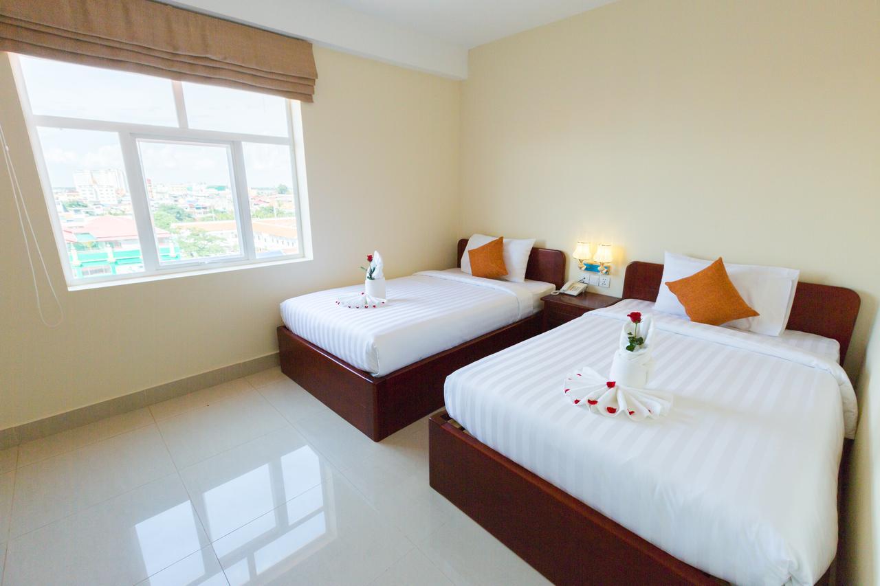 Centrana Hotel Пном Пен Екстериор снимка